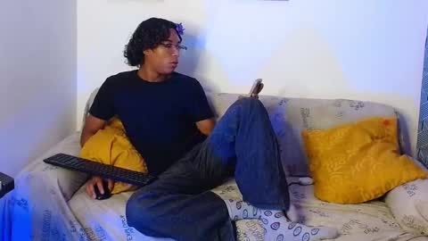 Snapshot of louis_hardstar chatting on 01.20.25 Louis Valdz online show from 01.20.25