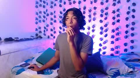 Snapshot of louis_hardstar chatting on 02.15.25 Louis Valdz online show from 02.15.25