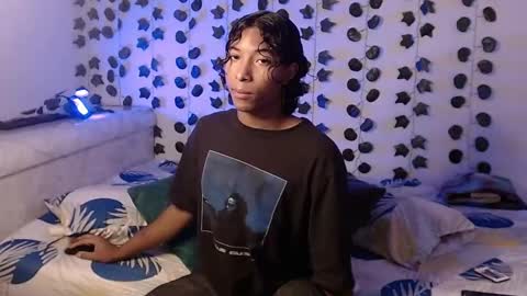 Snapshot of louis_hardstar chatting on 02.17.25 Louis Valdz online show from 02.17.25