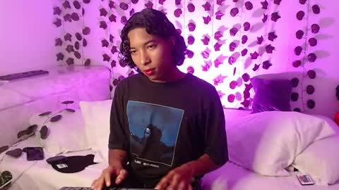 Snapshot of louis_hardstar chatting on 03.05.25 Louis Valdz online show from 03.05.25