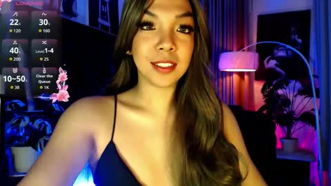 Snapshot of louisassy chatting on 09.27.25 Louisa online show from 09.27.25