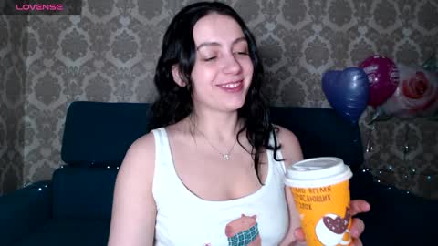 Louise online show from 02.04.25