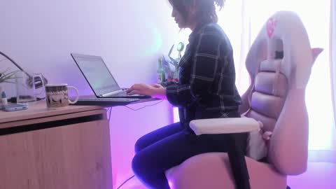 Snapshot of lourreinstounn chatting on 12.06.24 Lourrein Stoun Independiente online show from 12.06.24