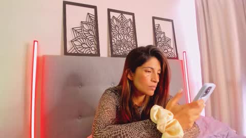 Lourrein Stoun   Independiente online show from 01.15.26