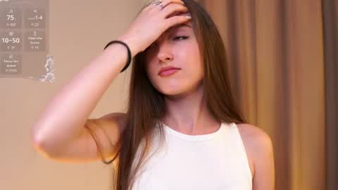 Snapshot of louveniahurry chatting on 07.17.26 Emma online show from 07.17.26