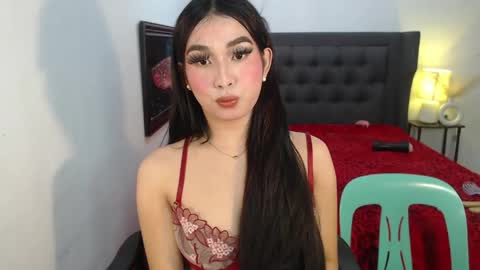 Snapshot of lovabletrans_deia chatting on 05.21.26 DEIA online show from 05.21.26