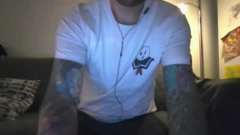 Snapshot of lovalova666 chatting on 03.15.26 Guapito online show from 03.15.26