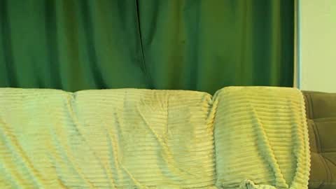 Snapshot of love_attation chatting on 11.30.25 Cute face online show from 11.30.25