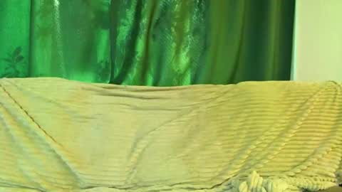 Snapshot of love_attation chatting on 02.19.26 Cute face online show from 02.19.26