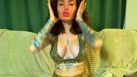 Snapshot of love_attation chatting on 03.21.26 Cute face online show from 03.21.26