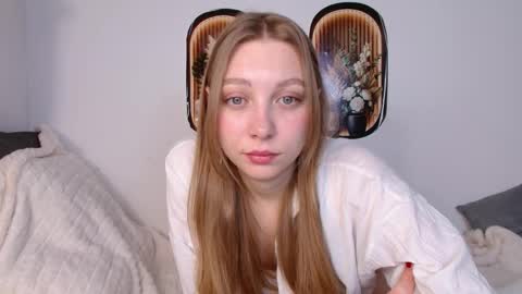 love bella  online show from 04.08.26