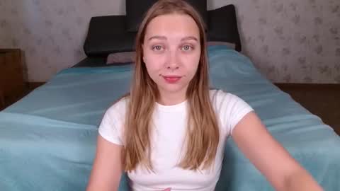 love bella  online show from 07.23.26