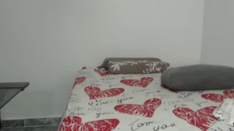 Snapshot of love_gatubela chatting on 01.19.25 Nina online show from 01.19.25