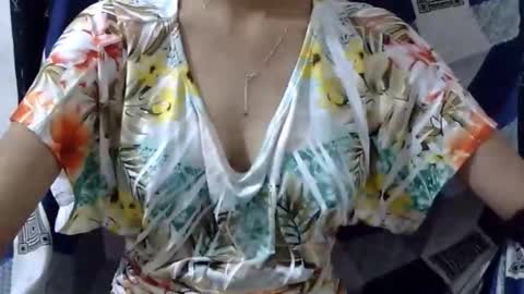 Snapshot of love_riva chatting on 05.31.26 Riva online show from 05.31.26