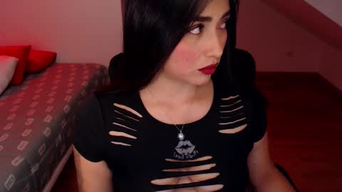 Snapshot of love_samantha chatting on 12.18.24 Samantha online show from 12.18.24