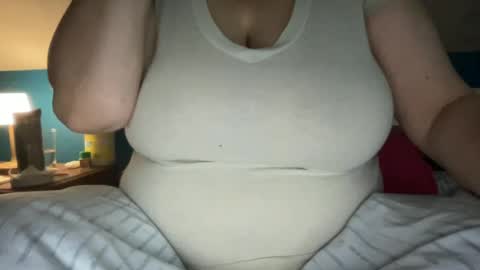 Snapshot of loveablekate chatting on 06.20.26 Kate online show from 06.20.26