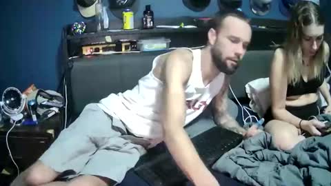 lovecoupleqc online show from 11.24.25