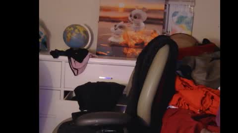 Ashley and Leon online show from 02.06.26