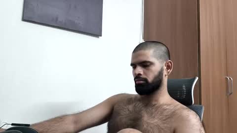 Snapshot of lovehairyindian chatting on 06.08.26 Indian hairy online show from 06.08.26