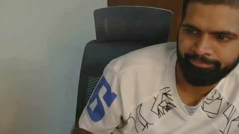 Snapshot of lovehairyindian chatting on 06.20.26 Indian hairy online show from 06.20.26