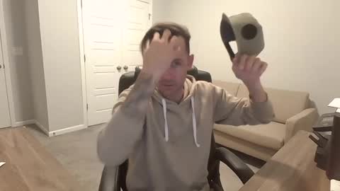 Snapshot of lovehatelovers chatting on 09.19.25 lovehatlovers online show from 09.19.25