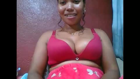 Snapshot of loveinlife750427 chatting on 01.18.26 loveinlife750427 online show from 01.18.26