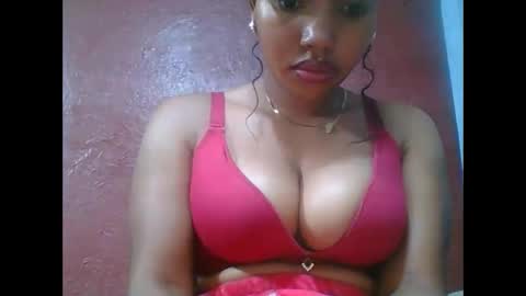 Snapshot of loveinlife750427 chatting on 01.19.26 loveinlife750427 online show from 01.19.26