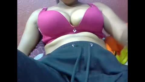 Snapshot of loveinlife750427 chatting on 02.26.26 loveinlife750427 online show from 02.26.26