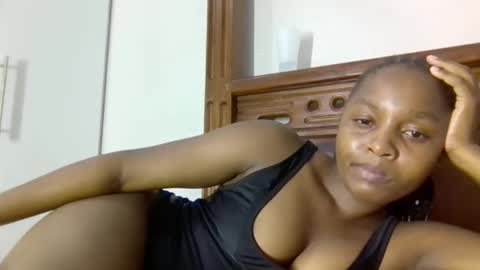 lovelbrownie online show from 03.15.26