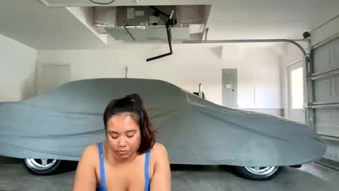 Snapshot of lovellly_ chatting on 02.01.25 Love online show from 02.01.25