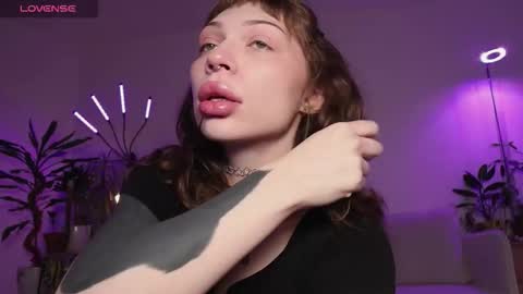 Snapshot of lovelorn_ chatting on 02.08.26 Elsa online show from 02.08.26