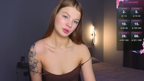 Snapshot of lovely_babyy chatting on 12.10.24 Jenny online show from 12.10.24