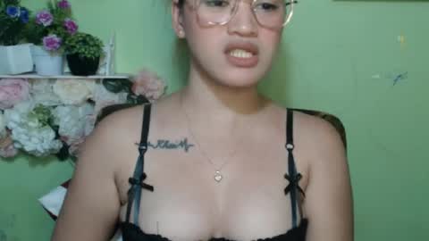 Snapshot of lovely_chicky06 chatting on 03.08.26 hearty2 Hey guys Im Jess online show from 03.08.26