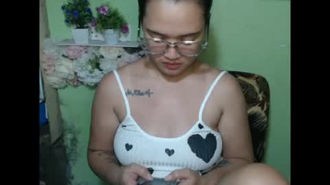 Snapshot of lovely_chicky06 chatting on 07.21.26 hearty2 Hey guys Im Jess online show from 07.21.26
