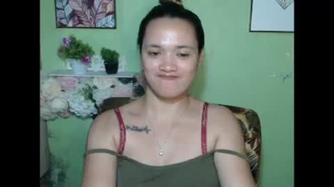 Snapshot of lovely_chicky06 chatting on 07.27.26 hearty2 Hey guys Im Jess online show from 07.27.26