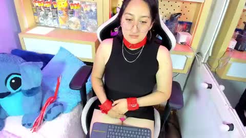 Snapshot of lovely_chloe19 chatting on 01.24.25 Chloe online show from 01.24.25