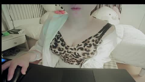 DANA KIM online show from 03.25.26