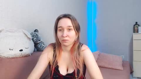 Lovely Hayley online show from 02.19.26