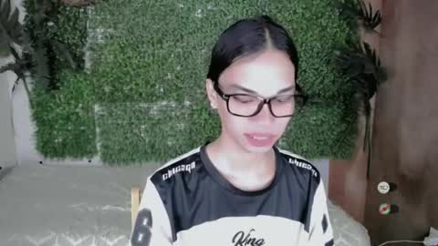 Snapshot of lovely_kimmyxx chatting on 06.19.26 kimmy online show from 06.19.26