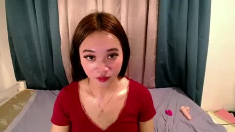 Snapshot of lovely_lianne chatting on 06.19.26 lovely_lianne online show from 06.19.26