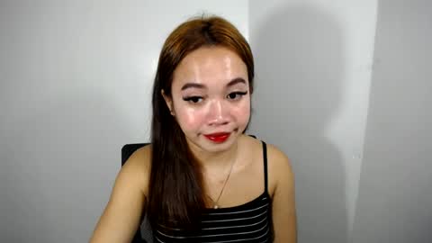 Snapshot of lovely_lianne chatting on 07.25.26 lovely_lianne online show from 07.25.26