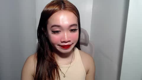 Snapshot of lovely_lianne chatting on 07.27.26 lovely_lianne online show from 07.27.26