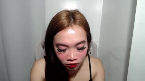 Snapshot of lovely_lianne chatting on 07.28.26 lovely_lianne online show from 07.28.26
