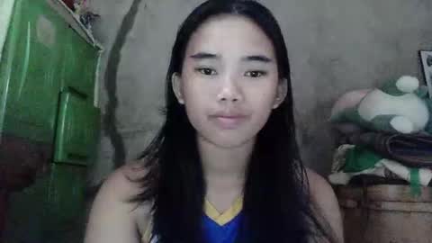 Snapshot of lovely_marie572336 chatting on 05.23.26 lovely_marie572336 online show from 05.23.26