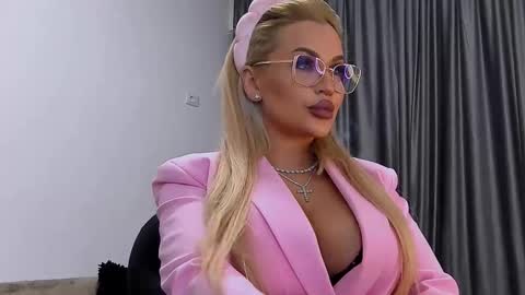 PrAllinXXXa online show from 01.18.26