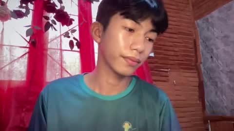 Snapshot of lovelyboy_jm chatting on 05.15.26 lovelyboy_jm online show from 05.15.26