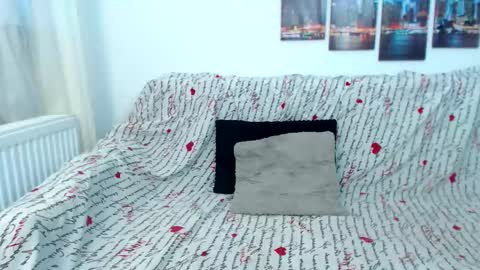 Snapshot of lovelybrowniee chatting on 02.25.25 LovelyBrownie online show from 02.25.25