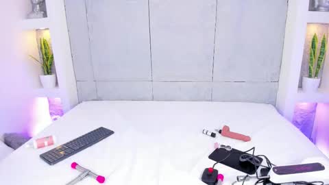 Lovely online show from 03.19.26