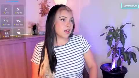 Snapshot of lovelygirl45 chatting on 06.23.26 Valerie online show from 06.23.26