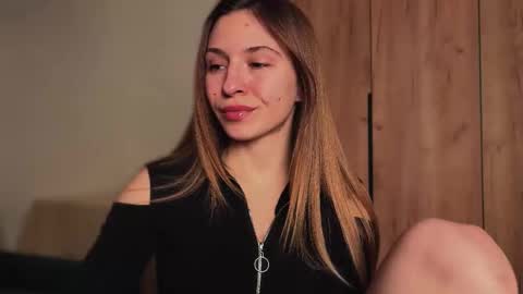 Kate only online show from 03.22.26